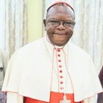 Mai-Ndombe : À Inongo, le Cardinal Fridolin Ambongo déplore le paradoxe entre les immenses richesses naturelles et la misère de la population