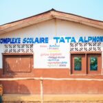 Mai-Ndombe : plus de 40 candidats enseignants passent un test de recrutement au complexe scolaire Tata Alphonse à Inongo